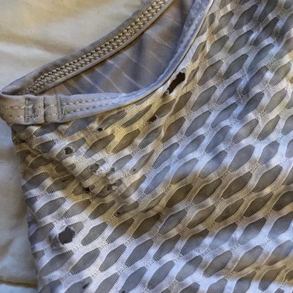 Peloton Sports Bra - Picture 4 of 4